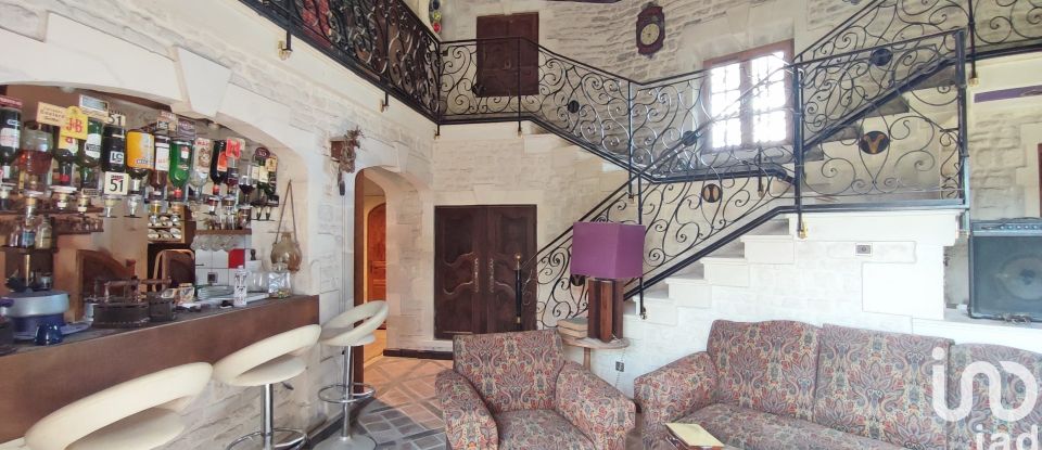 Traditional house 6 rooms of 177 m² in Loiré-sur-Nie (17470)