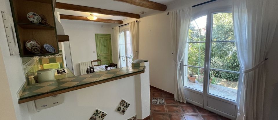 Maison 6 pièces de 120 m² à Nîmes (30900)