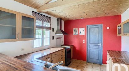 House 6 rooms of 124 m² in Saint-Jean-de-Liversay (17170)