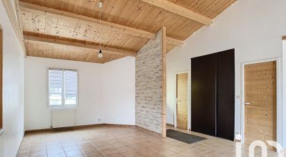 House 6 rooms of 124 m² in Saint-Jean-de-Liversay (17170)