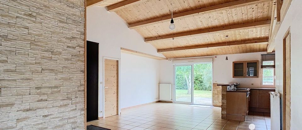 Maison 6 pièces de 124 m² à Saint-Jean-de-Liversay (17170)