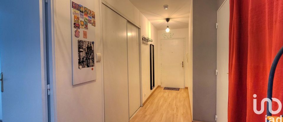 Appartement 4 pièces de 90 m² à Poissy (78300)