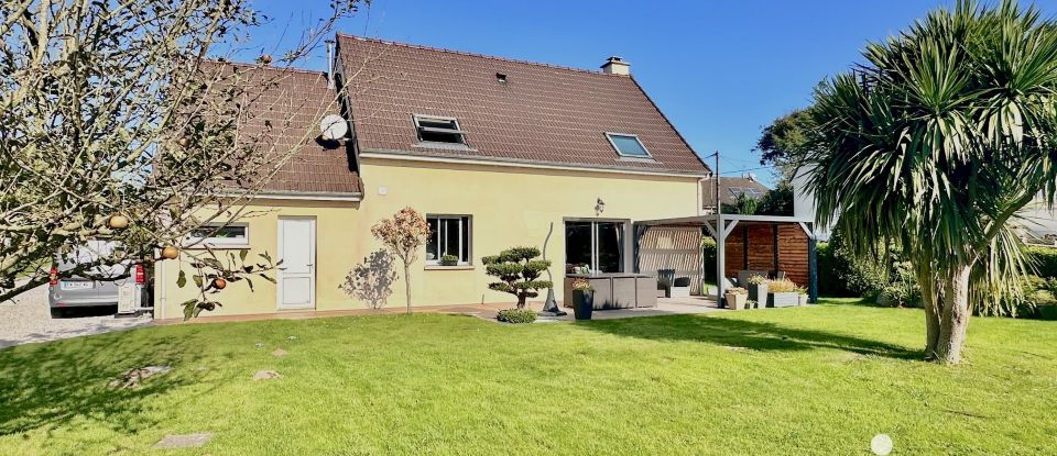 House 5 rooms of 104 m² in Sotteville (50340)