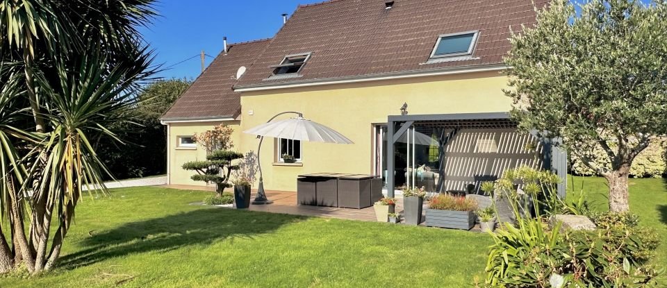 House 5 rooms of 104 m² in Sotteville (50340)