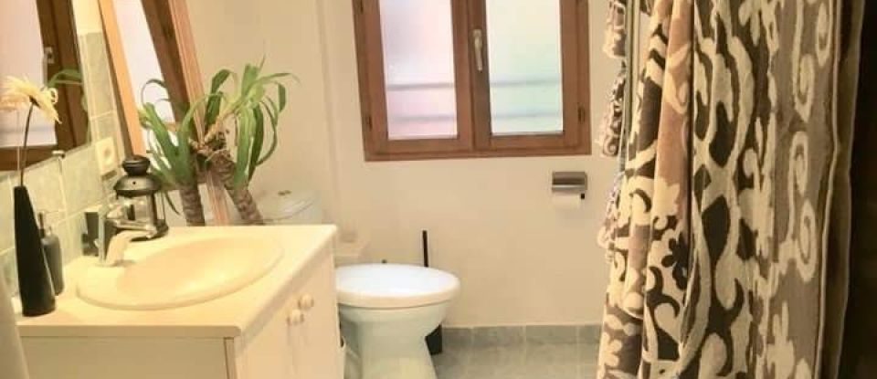 Appartement 2 pièces de 42 m² à Annecy (74000)