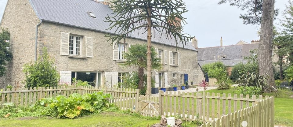 Mansion 5 rooms of 300 m² in TOURLAVILLE (50110)