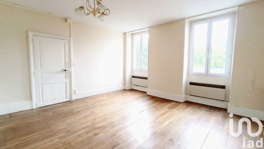 Maison 3 pièces de 98 m² à Pruniers (36120)