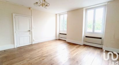 Maison 3 pièces de 98 m² à Pruniers (36120)