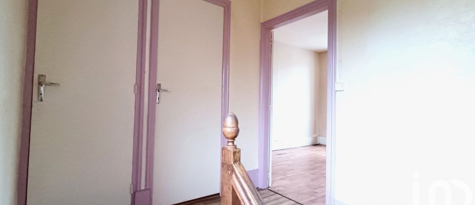 Maison 3 pièces de 98 m² à Pruniers (36120)