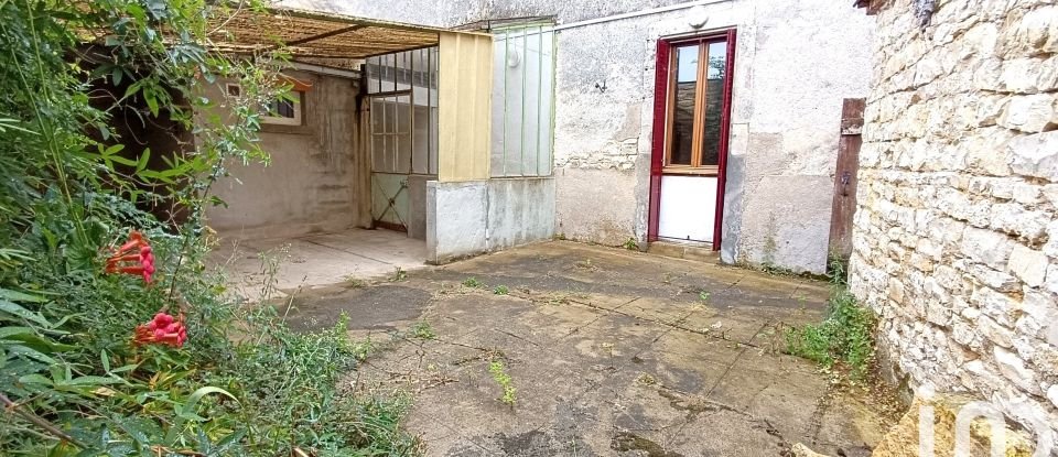 Maison 3 pièces de 98 m² à Pruniers (36120)