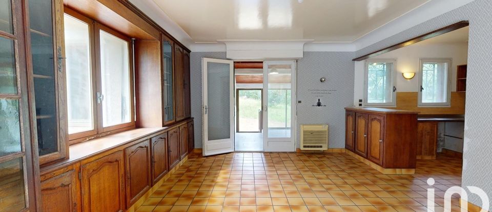 Traditional house 7 rooms of 143 m² in Pouillon (40350)