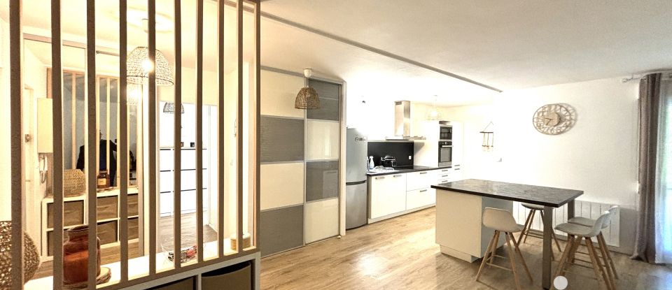 Appartement 3 pièces de 71 m² à Châlons-en-Champagne (51000)