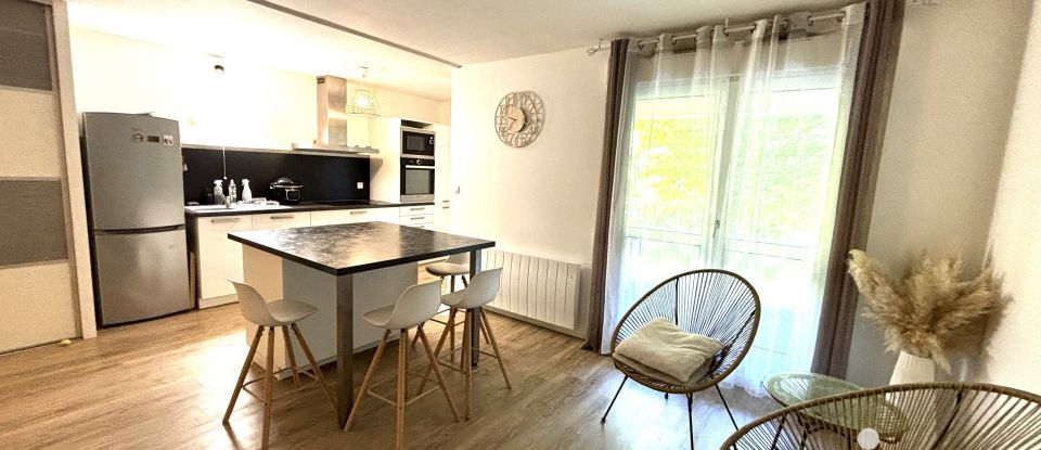 Appartement 3 pièces de 71 m² à Châlons-en-Champagne (51000)