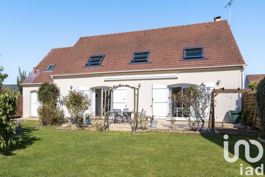 Maison 6 pièces de 162 m² à Breuil-le-Sec (60840)