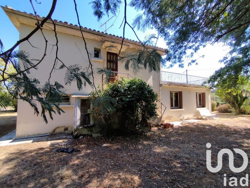 House 9 rooms of 180 m² in Pineuilh (33220)