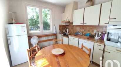 Maison 9 pièces de 180 m² à Pineuilh (33220)