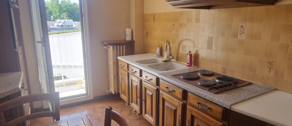 Appartement 5 pièces de 90 m² à Reims (51100)