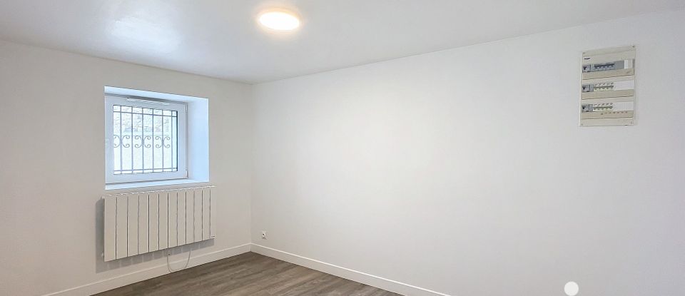 Maison de ville 5 pièces de 76 m² à Bains-sur-Oust (35600)