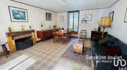 House 6 rooms of 160 m² in Saint-Michel (45340)