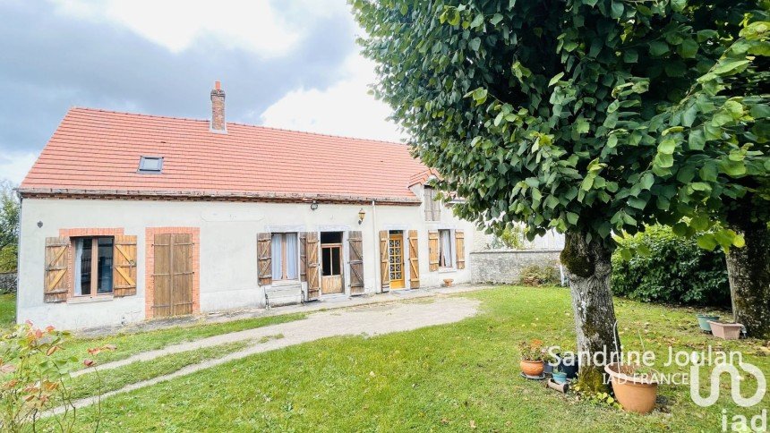 House 6 rooms of 160 m² in Saint-Michel (45340)