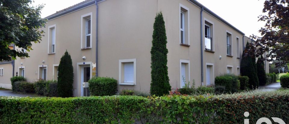 Apartment 2 rooms of 60 m² in Vert-le-Petit (91710)