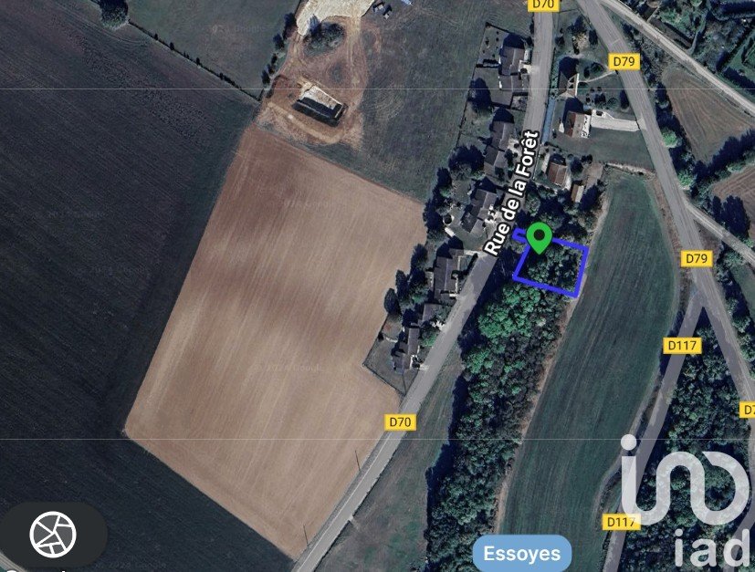 Land of 1,005 m² in Essoyes (10360)