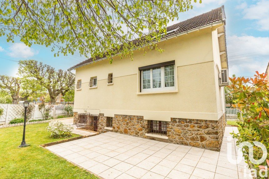 Maison 5 pièces de 110 m² à Savigny-sur-Orge (91600)