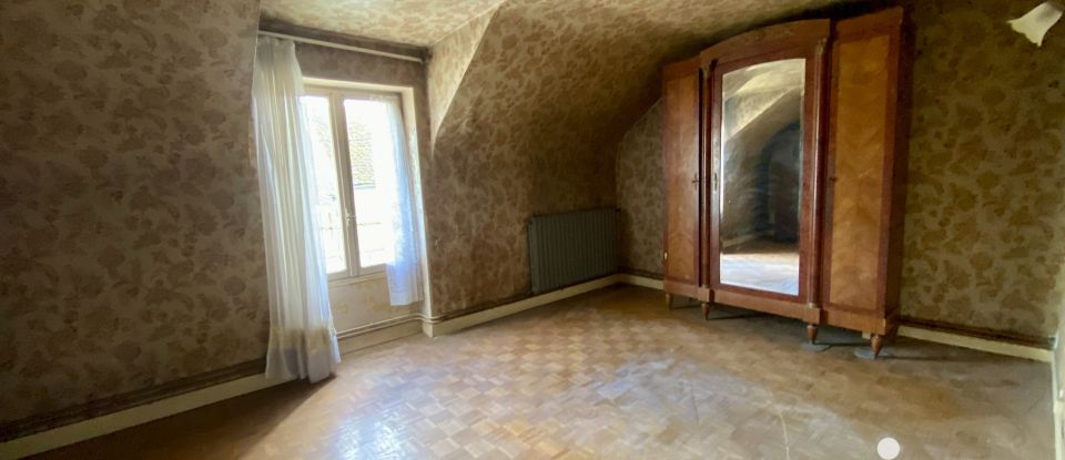 House 5 rooms of 143 m² in Savigny-le-Temple (77176)