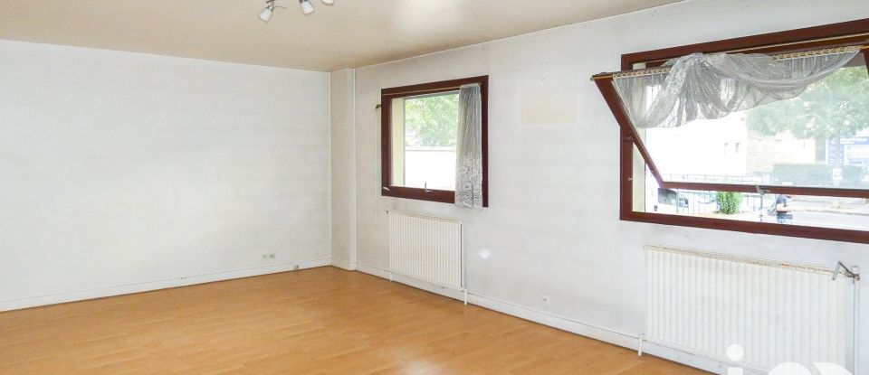 Studio 1 pièce de 48 m² à Colombes (92700)