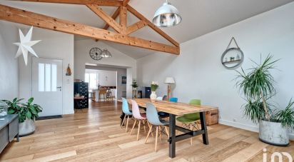 Maison 7 pièces de 180 m² à Saint-Jean-les-Deux-Jumeaux (77660)