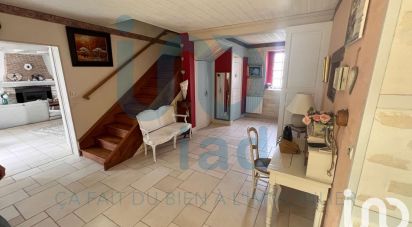 Longere 8 rooms of 313 m² in Savigné (86400)