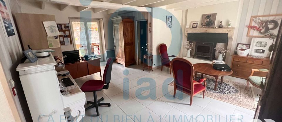 Longere 8 rooms of 313 m² in Savigné (86400)