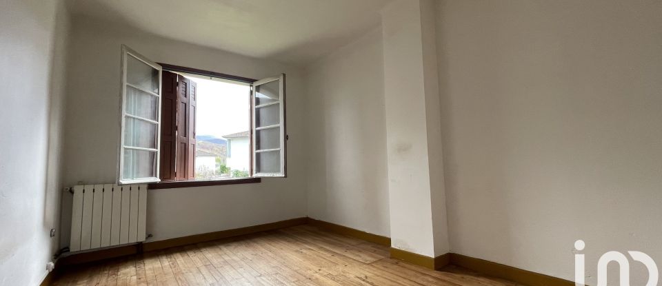 Maison 5 pièces de 104 m² à Lavelanet (09300)