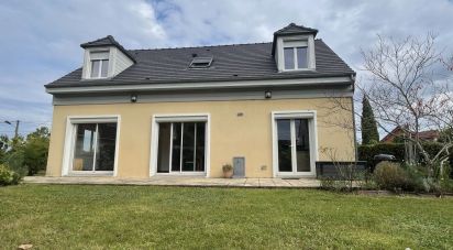 Maison 5 pièces de 150 m² à Saint-Pierre-lès-Nemours (77140)