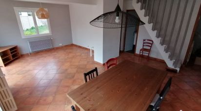 Maison 5 pièces de 150 m² à Saint-Pierre-lès-Nemours (77140)