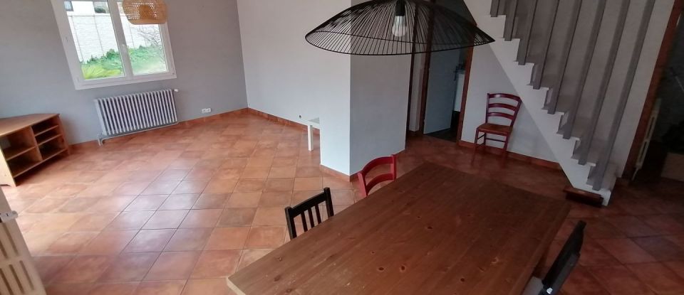 Maison 5 pièces de 150 m² à Saint-Pierre-lès-Nemours (77140)