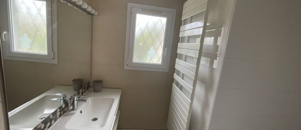 Maison 5 pièces de 150 m² à Saint-Pierre-lès-Nemours (77140)