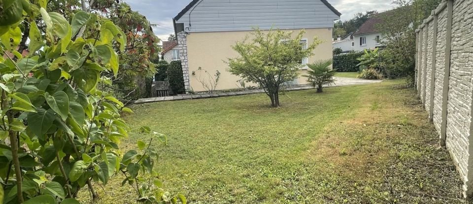 Maison 5 pièces de 150 m² à Saint-Pierre-lès-Nemours (77140)