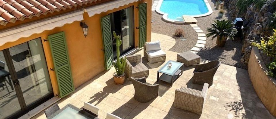 Traditional house 5 rooms of 149 m² in Châteauneuf-Grasse (06740)