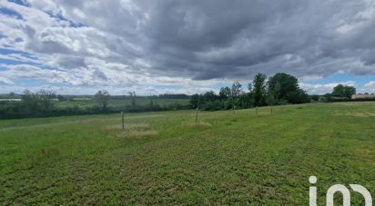 Land of 1,200 m² in Castelsarrasin (82100)