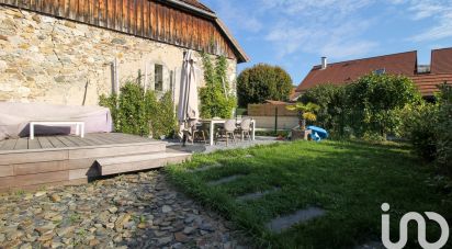 Village house 7 rooms of 210 m² in Pringy (74370)