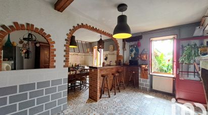 Village house 10 rooms of 200 m² in Franchesse (03160)