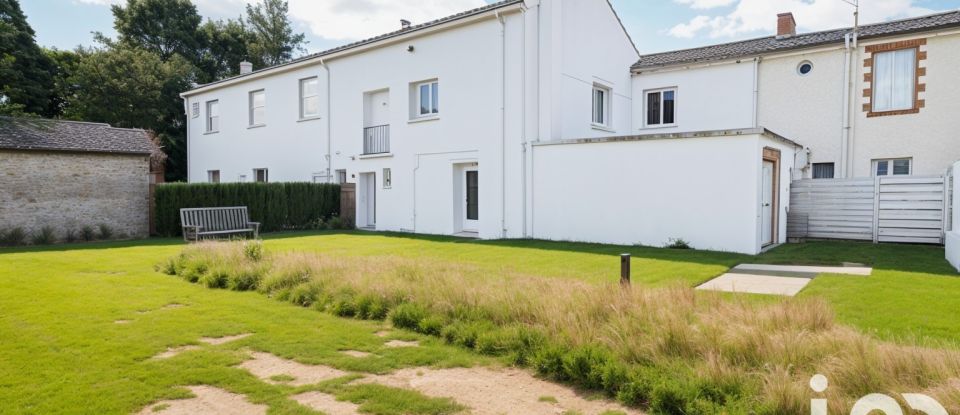 Village house 6 rooms of 150 m² in Saint-Julien-de-Concelles (44450)