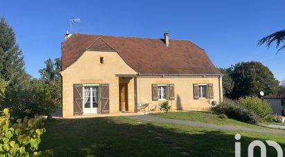 Maison traditionnelle 8 pièces de 156 m² à Salignac-Eyvigues (24590)