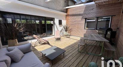 Maison 7 pièces de 295 m² à Pau (64000)