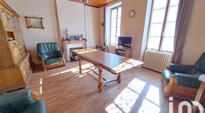 Village house 8 rooms of 213 m² in Franchesse (03160)