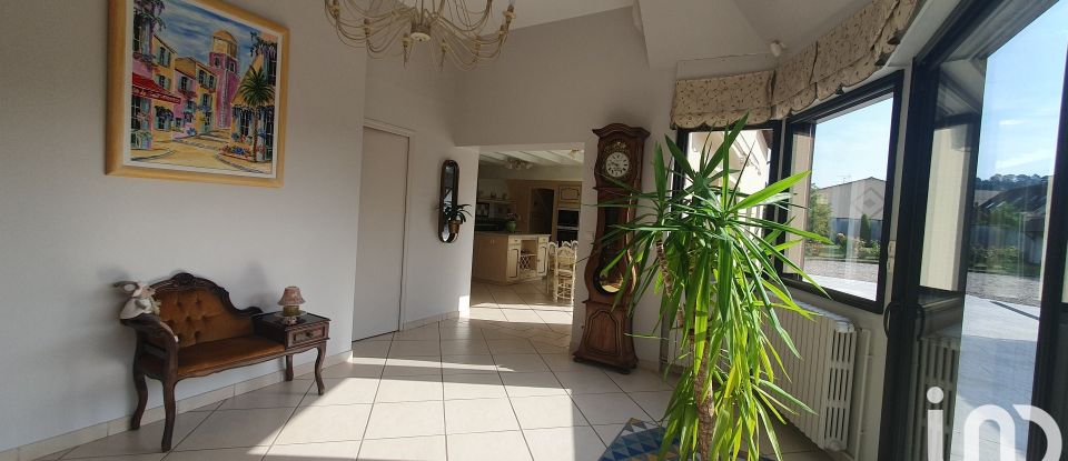 Traditional house 12 rooms of 557 m² in Clef Vallée d'Eure (27490)