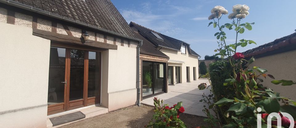 Maison traditionnelle 12 pièces de 557 m² à Clef Vallée d'Eure (27490)