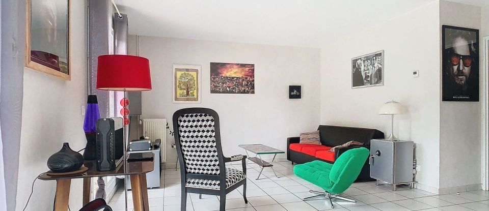 Maison 7 pièces de 170 m² à Chevry-Cossigny (77173)