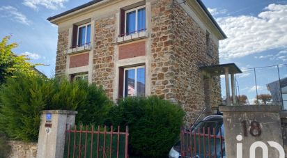 Maison traditionnelle 4 pièces de 82 m² à Corbeil-Essonnes (91100)